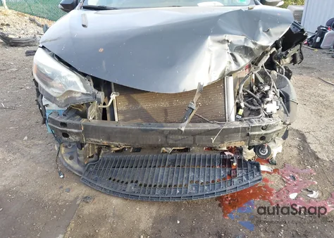 2015 Toyota Corolla S Plus z USA, uszkodzony, nr VIN 2T1BURHE0FC381879